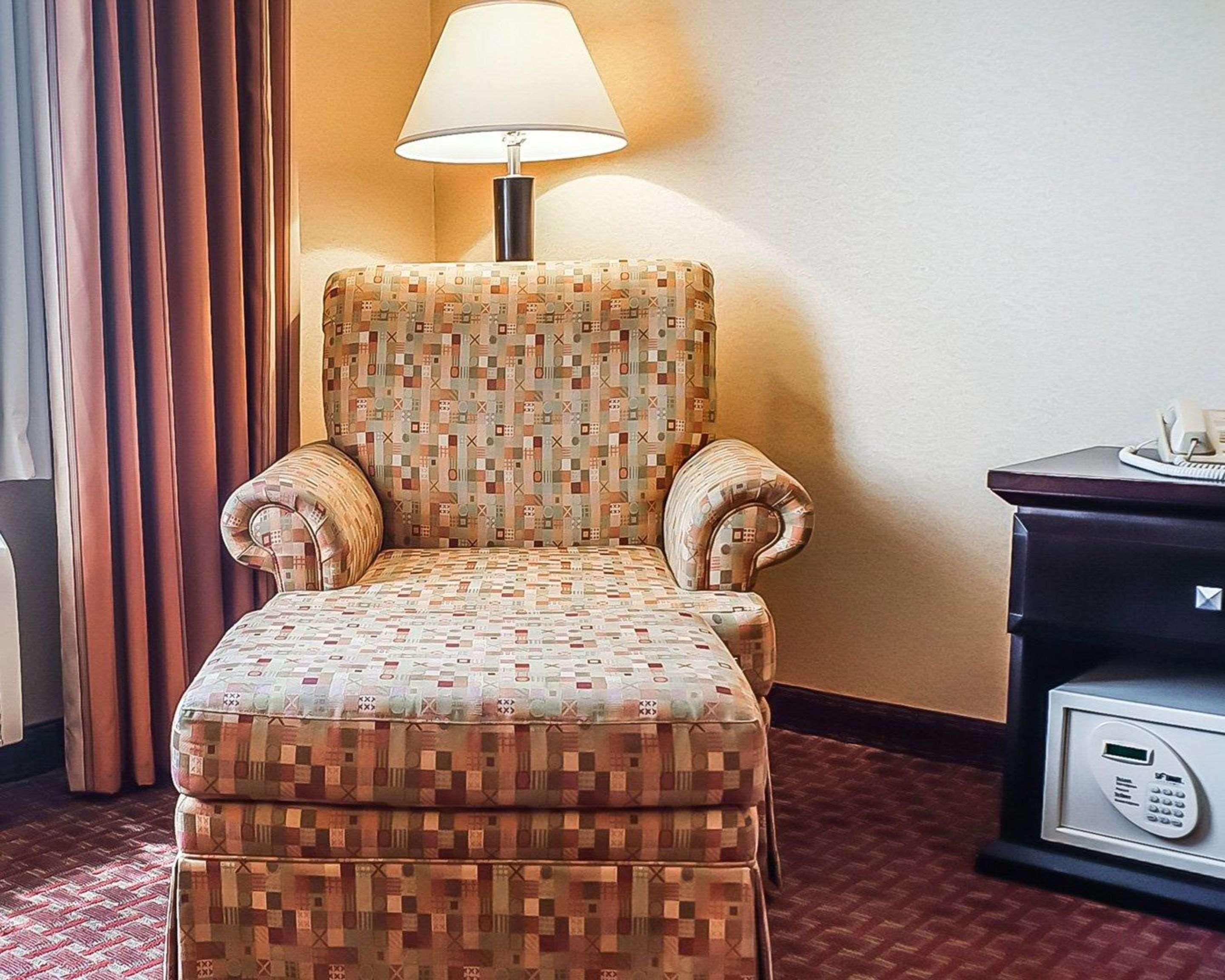 Quality Inn & Suites Roswell Buitenkant foto