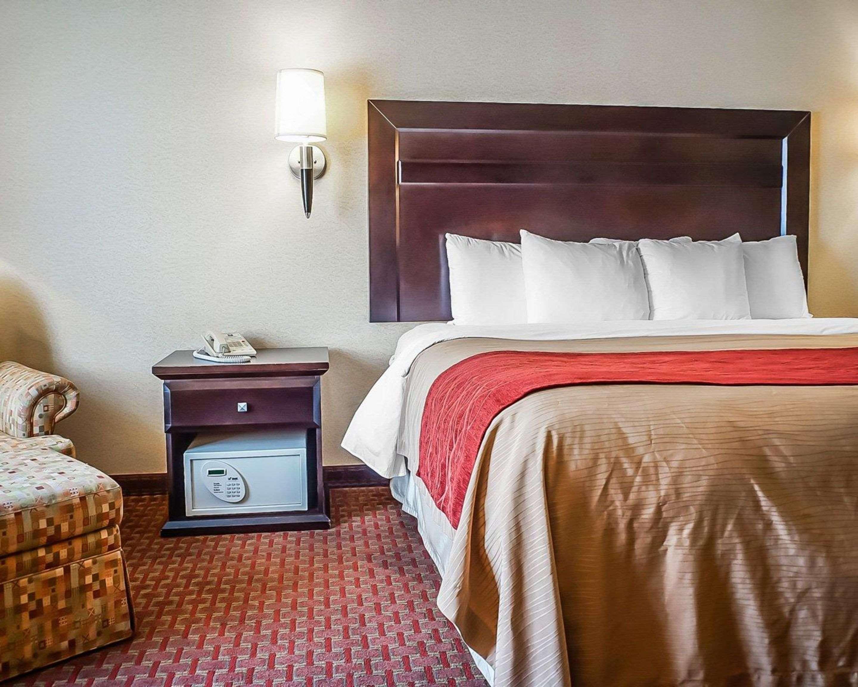 Quality Inn & Suites Roswell Buitenkant foto