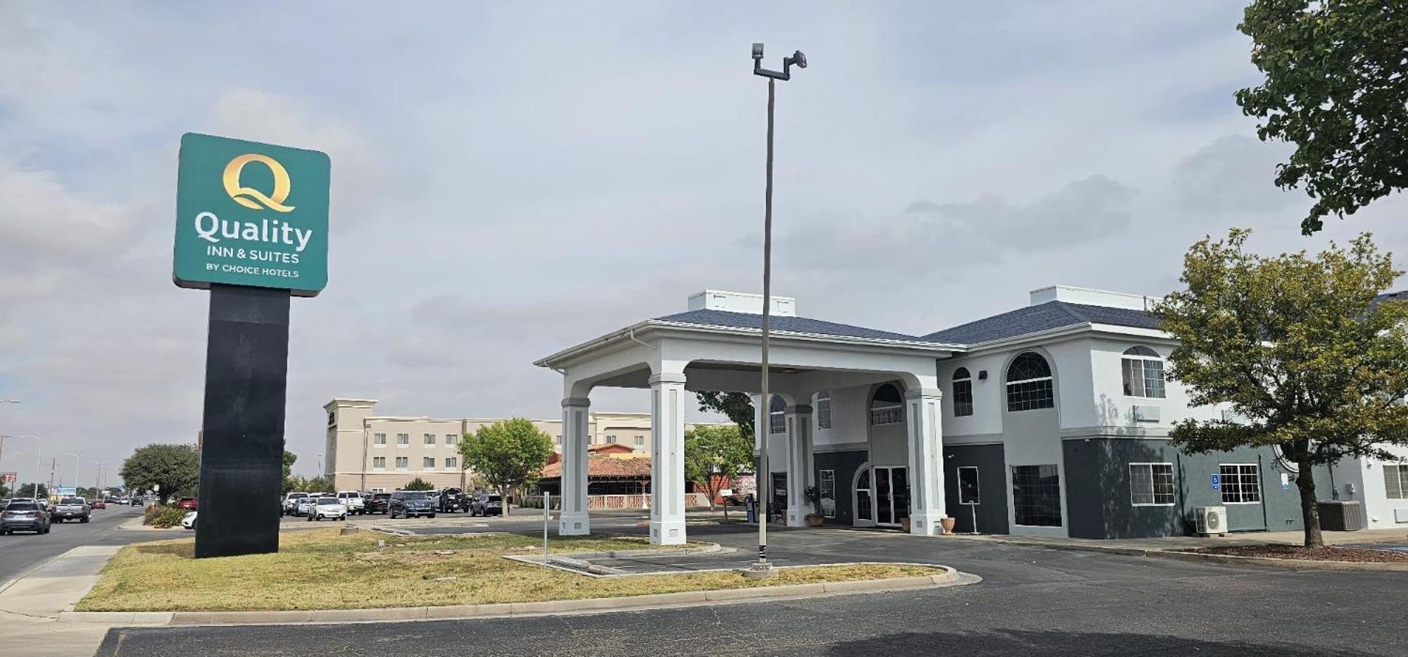Quality Inn & Suites Roswell Buitenkant foto