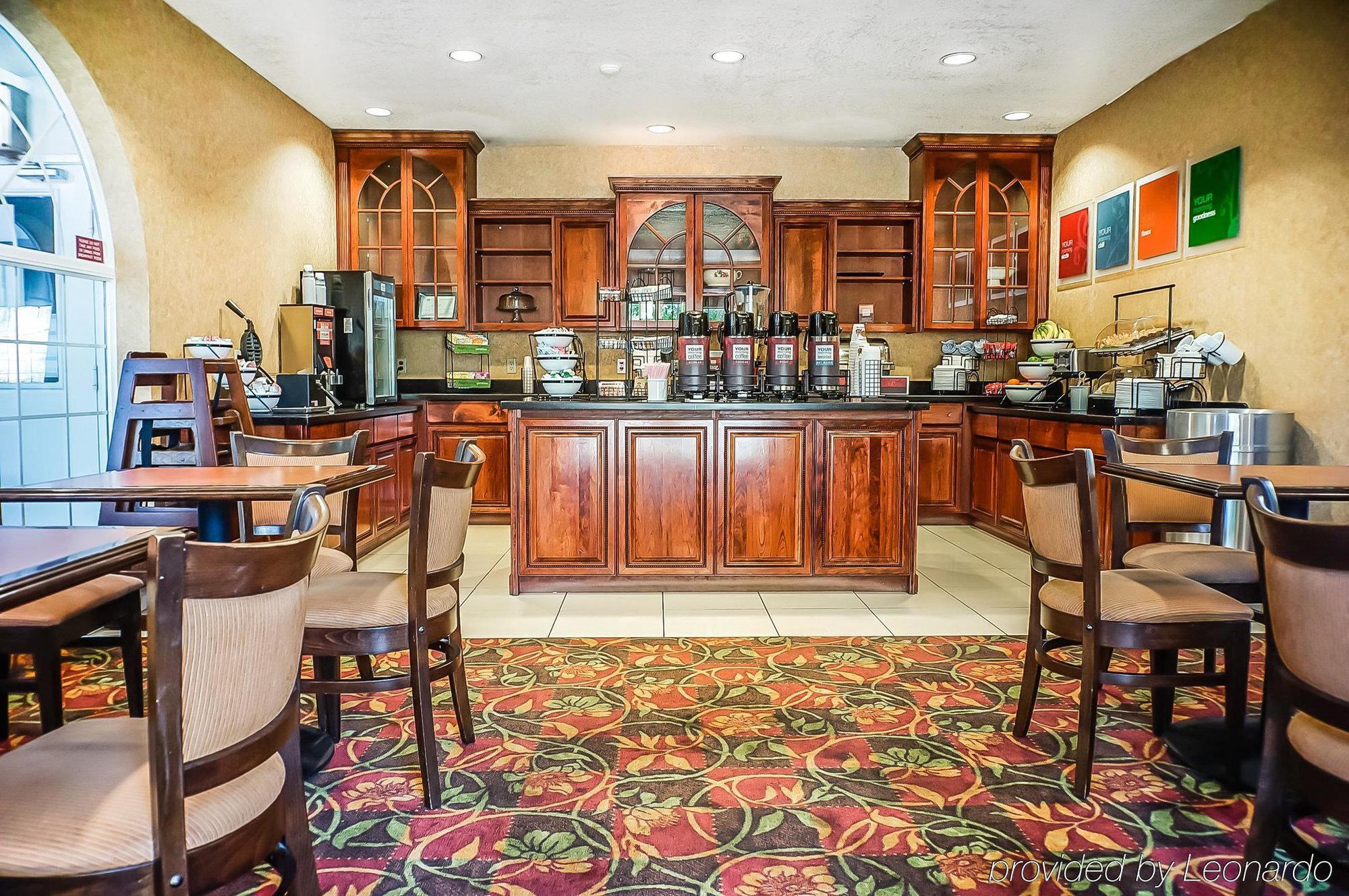 Quality Inn & Suites Roswell Buitenkant foto
